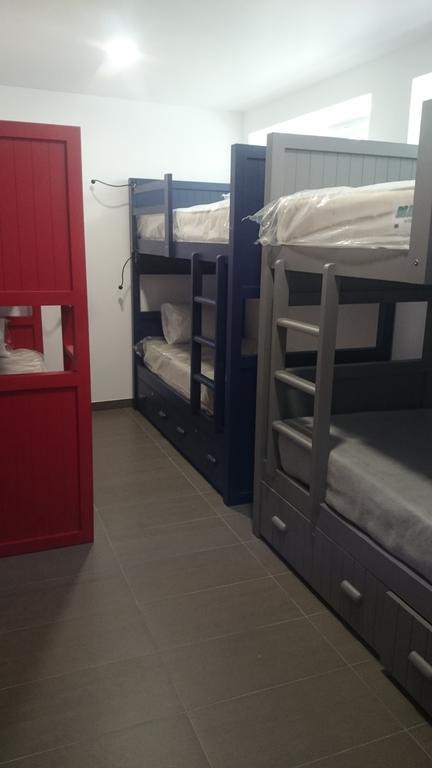 Cama em Dormitório Misto com 6 Camas